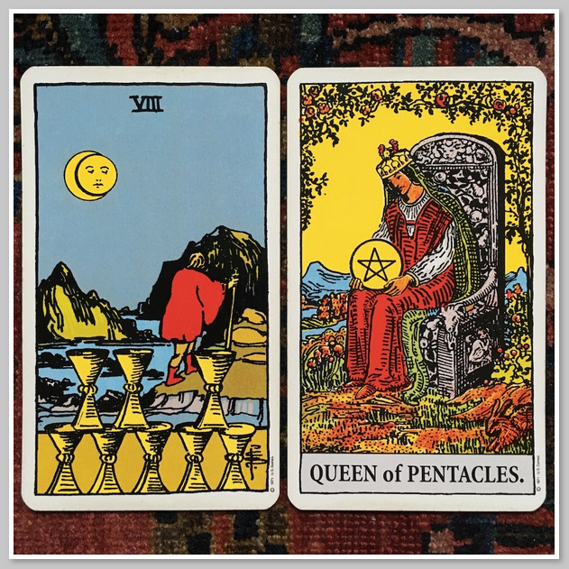 Queen of Pentacles kết hợp với các lá bài khác mang đến những thông điệp sâu sắc về các mối quan hệ, tài chính và sự phát triển cá nhân